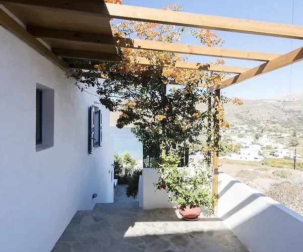 Erisimo Pensionat 3*